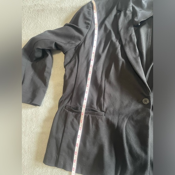 2/$25 🎉 OLD NAVY Black boxy one button blazer (XXL) - Picture 9 of 10